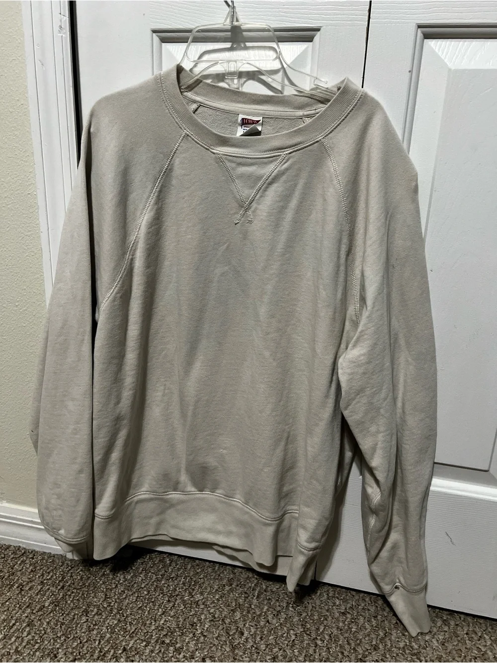 Jcrew crewneck sportswear sweater. Cream color. Great condition. Size M